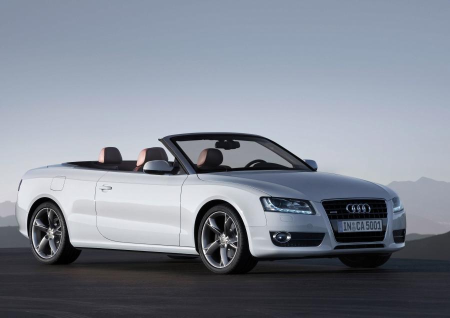  Audi A5 Cabriolet 3.0 TDI 2009 года  (фото 23 из 72)